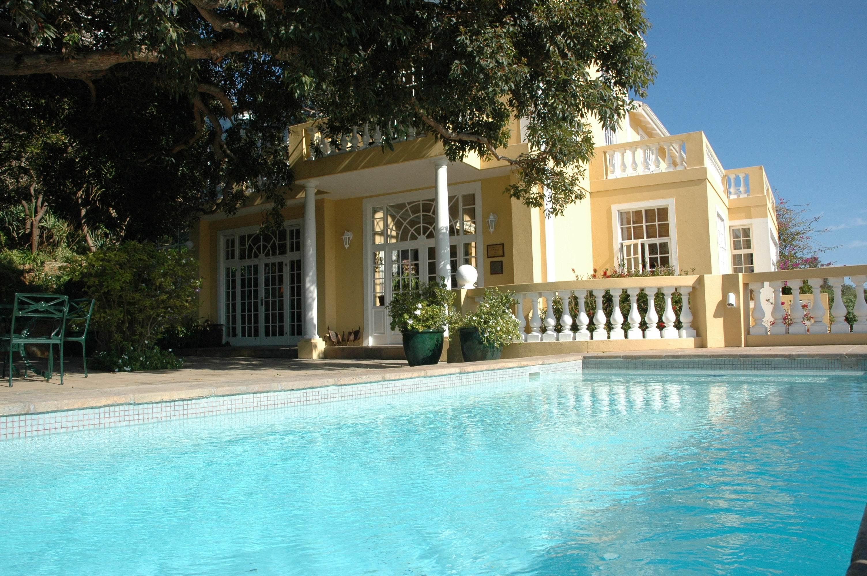 Colona Castle Hotell Lakeside Eksteriør bilde