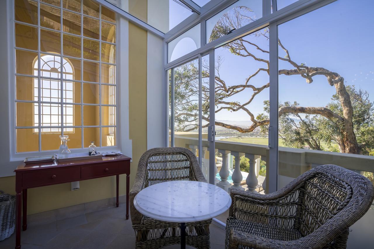 Colona Castle Hotell Lakeside Eksteriør bilde